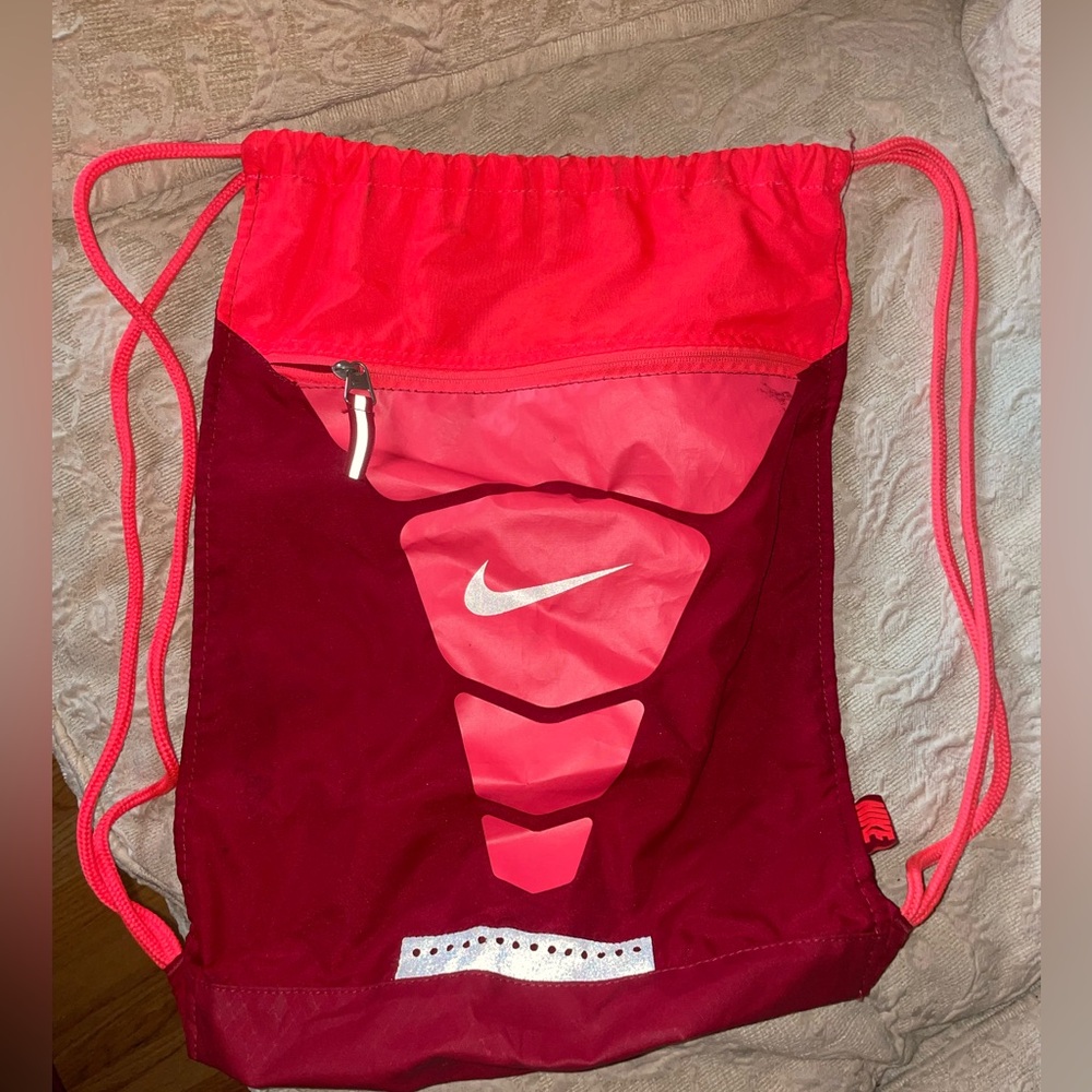 Nike Elite Drawstring Bag